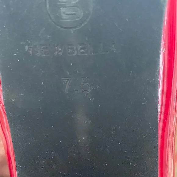 Red Mary Jane Block Heels - Picture 5 of 5